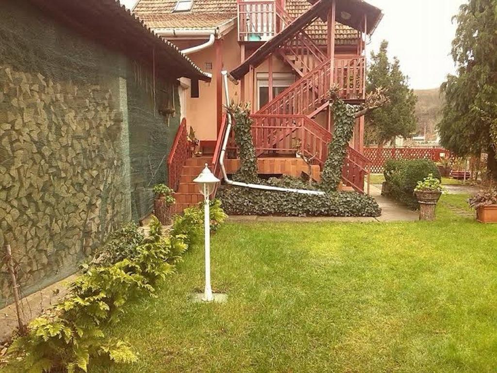 Margaret Apartman Egerszalók Quarto foto